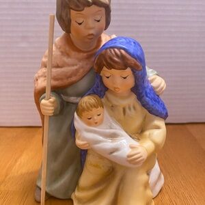 Goebel Weihnacht Figurine/ “Holy Family”  #44-01416